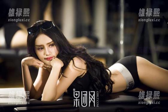 GIRLT果团网 - 这波资源太够了，快在线享用little贝壳喵的旅拍吧！