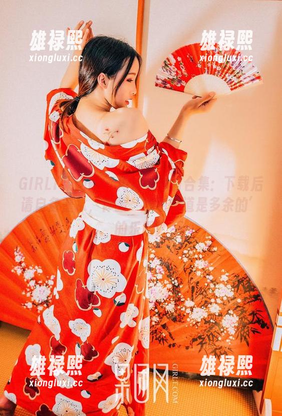 GIRLT果团网 - 周妍希黑白合集：下载后请自备墨水，体验‘颜色难道是多余的’的乐趣！