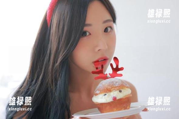 Habin夏彬(하빈)的内衣合集来了，虽说只有两套。可这些图片，真得好好品味。