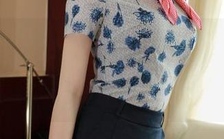 MFStar模范学院 - 图片更新！草莓兔兔透露校服的正确打开方式，不想好好舔屏太难了。