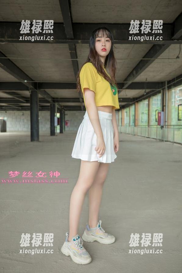 MSLASS梦丝女神 - 在素梦的拍摄下，阁楼的丝袜悄然变身，只有免费才够味