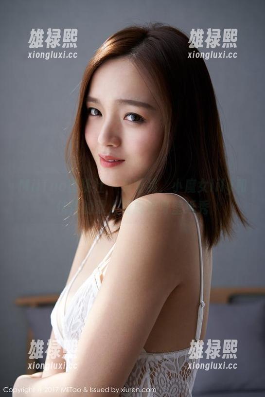 MiiTao蜜桃社 - 晃呀晃，小魔女lily和伙伴的双人写真变身壁纸秀