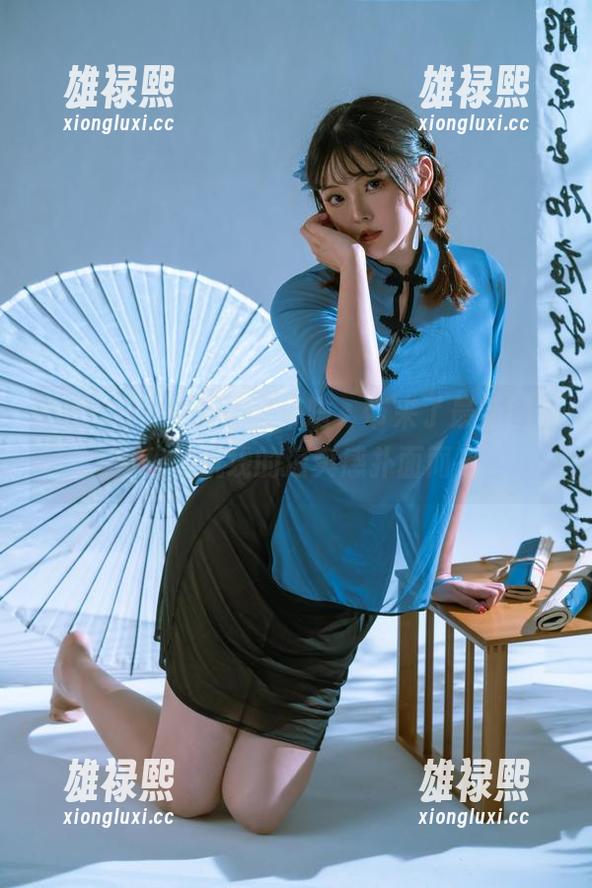 Natsuko夏夏子又来啦，带来了最新图集，碧蓝航线的凉爽感扑面而来