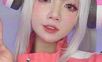 PoppaChan的裸足图集：光脚的每一步似乎都在跟我说话。