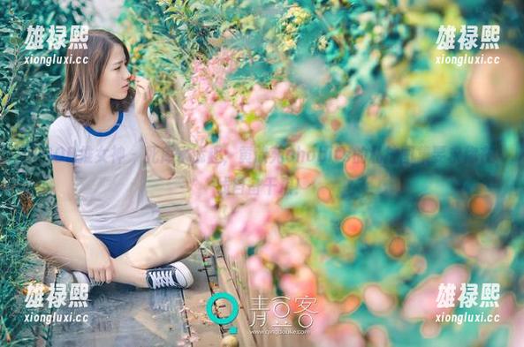 TGOD推女神 - 死库水添趣，黄歆苑chobits的私拍图集要求你在线自备干粮！