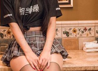 TouTiao头条女神 - 樊安妮图包奉上，最新连衣裙总有一款适合你！