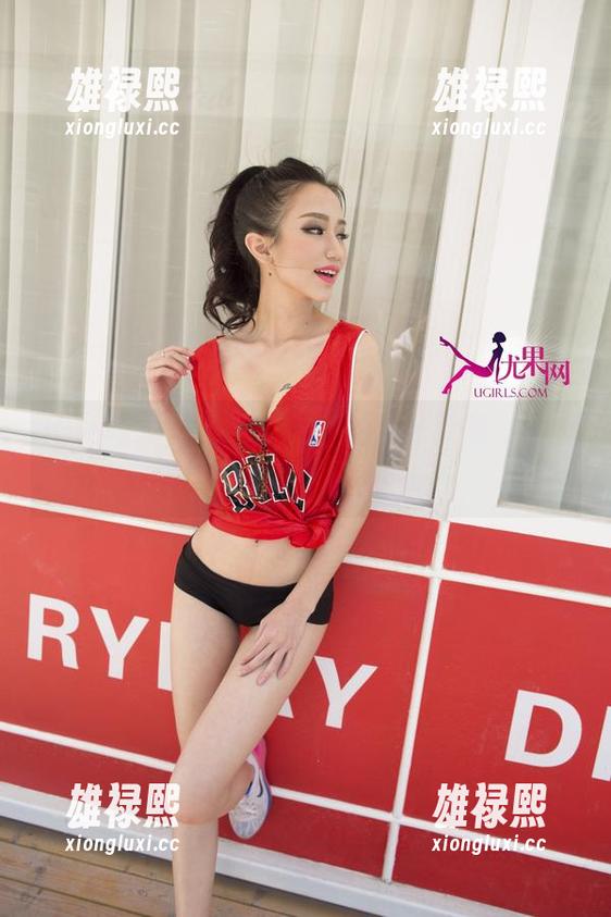 UGirls尤果网 - 刘姗姗的圣诞叹息，原图中有没有焰火的声响吗？