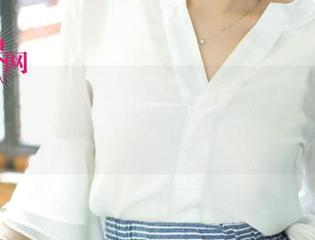 UGirls尤果网 - 张辛苑的纯白套图，真有那么点清冷的美，但好像又想要热闹。