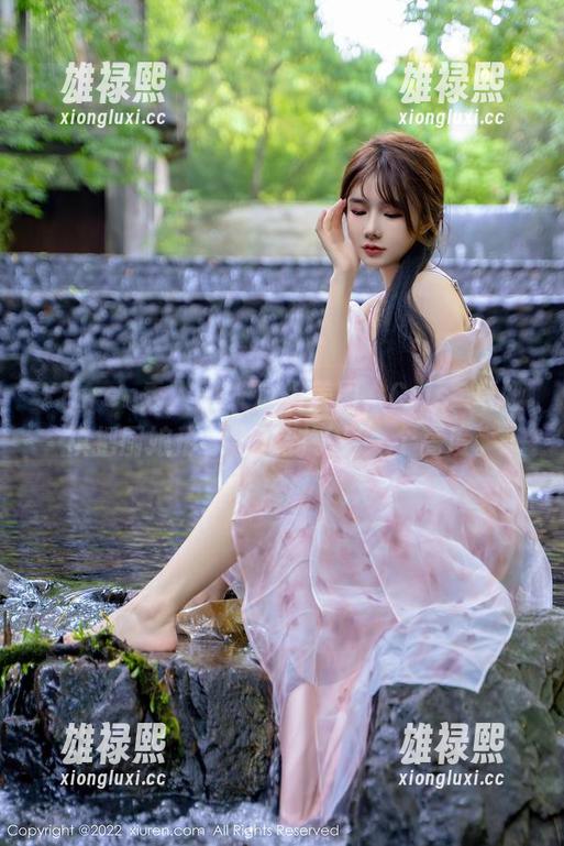 Xiuren秀人网-Cris_卓娅祺 Xiuren秀人网 - 这组美图,Cris_卓娅祺把厨娘形象飞升到了另一个高度。