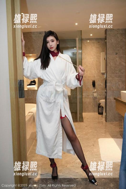Xiuren秀人网-Erikaki Xiuren秀人网 - 只需一秒在线,Erikaki的制服原图带你感受到什么叫欢乐不能停!