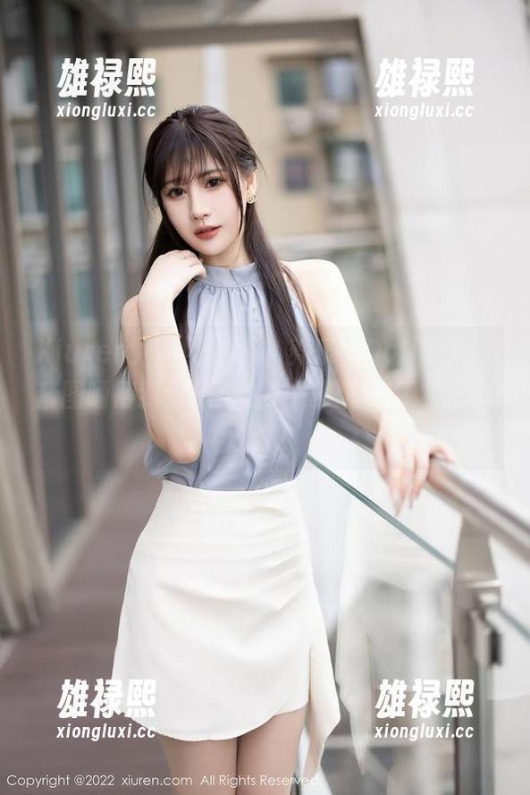 Xiuren秀人网-养乐多Doll Xiuren秀人网 - 哇,养乐多Doll的纯白套图晒得我都想把白衣服搬出来了,真有意思!