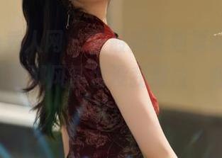 Xiuren秀人网 - 最最新空姐夏晓Maggy，原图里那风筝也没我到位，呼唤我夸奖！