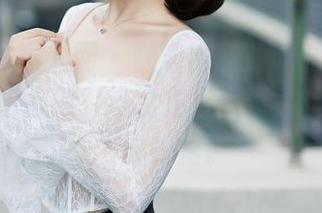 Xiuren秀人网 - 随着淼淼萌萌哒女孩的美图走动，似乎这个角度又带我们回到某个时光里。