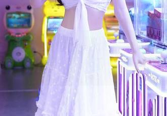 Xiuren秀人网 - 一场王梓童Doirs的夏日派对，私房原图上演‘岁月静好’！