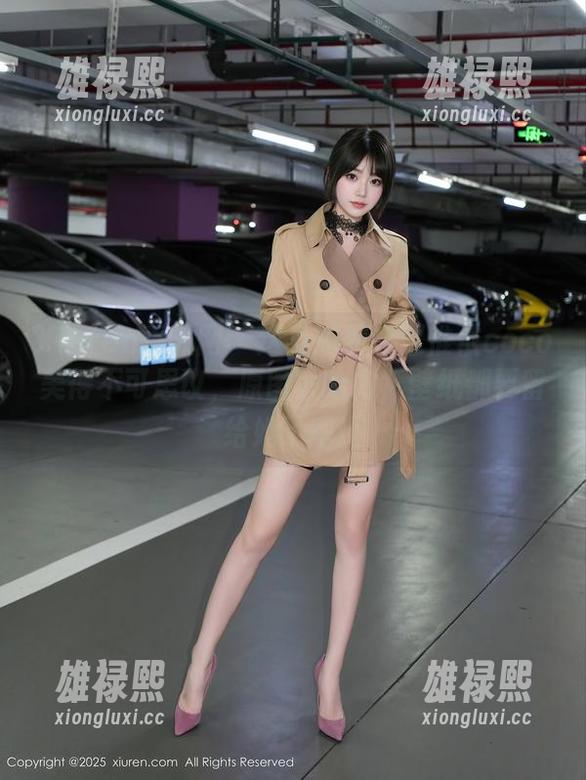 Xiuren秀人网 - 这身短裤让赵惟依coco美得不可思议，原图太给力，壁纸都要留给她了吧！