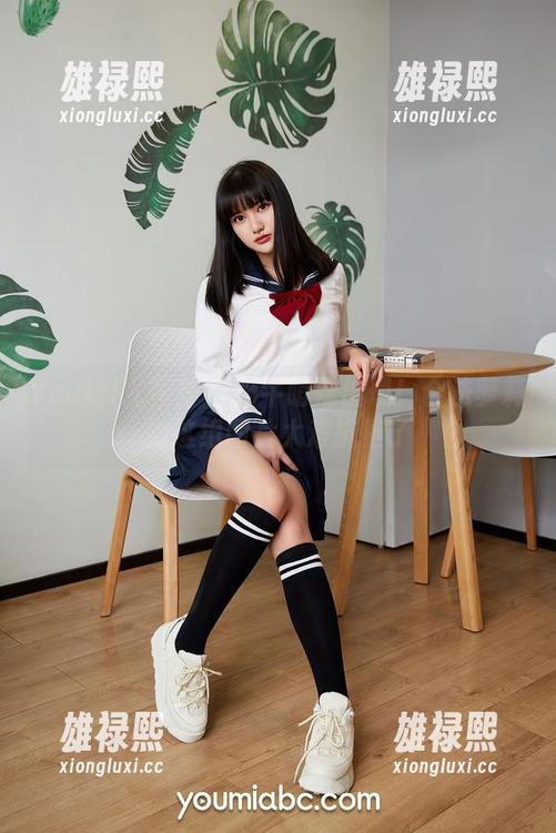 YouMi尤蜜荟-合法萝莉 YouMi尤蜜荟 - 奶牛萌妹出现!合法萝莉的这组图片太难抗拒了