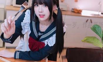 每次翻看miko酱ww的办公室又长了一岁，作品更新之后我又想给她打call！