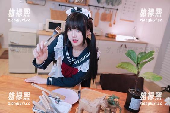 每次翻看miko酱ww的办公室又长了一岁，作品更新之后我又想给她打call！
