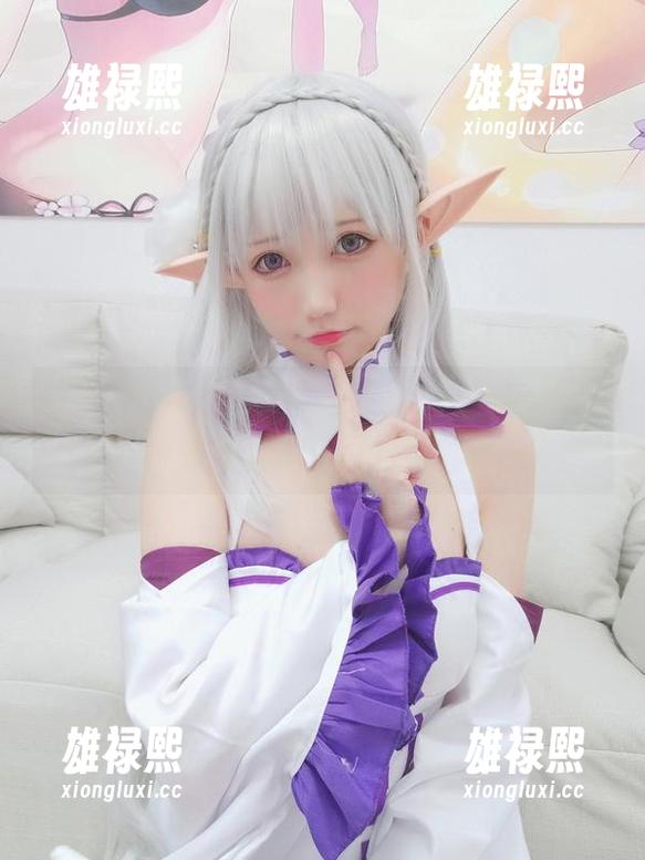 nagisa魔物喵呈现：女子大生的照片精选，她在物置里也能穿越时光吗？
