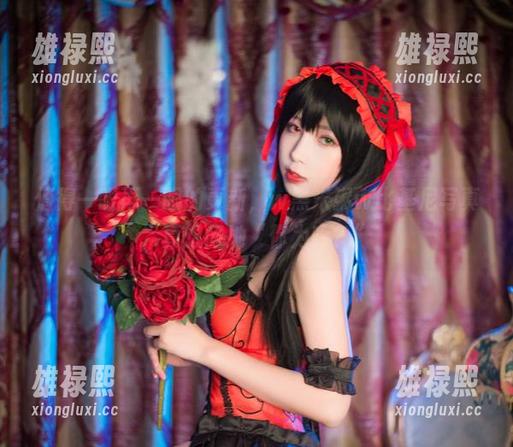值得一眼再一眼的更新，w黑米粥w比基尼写真，真想问她“你为啥？”