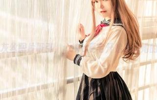 突然被这张灰丝图片吸引，yoko夏宅开始发挥她的小魔法了。