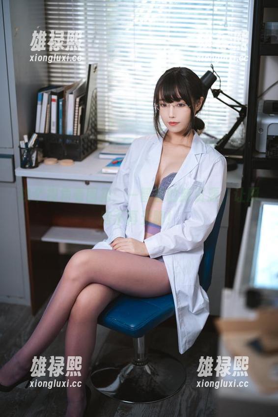 换个视角看围裙：一智智的新资源，让厨房不再无聊！