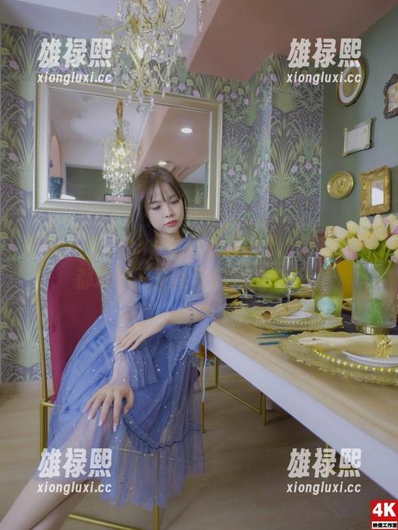 丽柜 - 在Vicky的教室图包里，学习似乎都增添了反叛与创意的色彩！