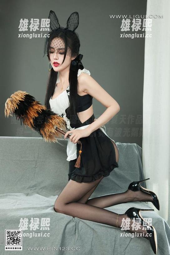 丽柜 - 尝试从刘璐璐的高清夏天作品里捕捉一丝凉意，哦，眼前竟有波光粼粼！