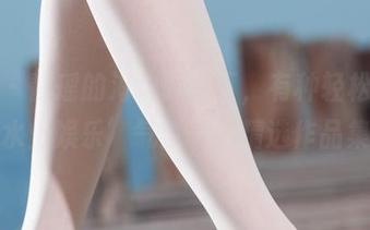 丽柜 - 静瑶的海边镜头下，有种轻松的‘水上娱乐’气氛——精选作品集