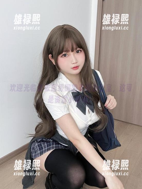 欢迎光临依依超级懒的美图办公室，这可是资源小铺哦！