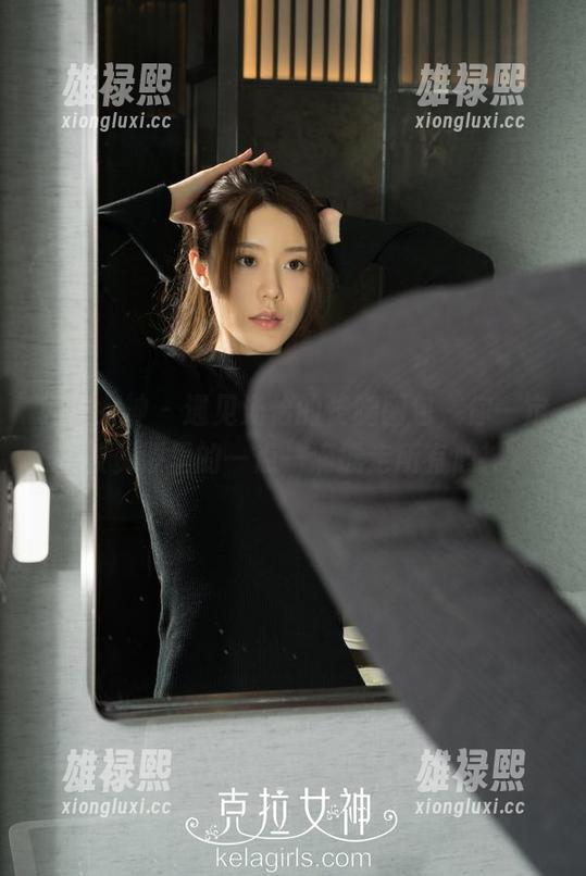 克拉女神-汤怡 克拉女神 - 遇见汤怡的长腿图包,你一定会被资源里的一点一滴掳走所有心神。