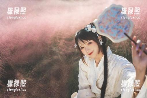 兔子Zzz不吃胡萝卜的秘诀：高清旗袍照里藏着啥？