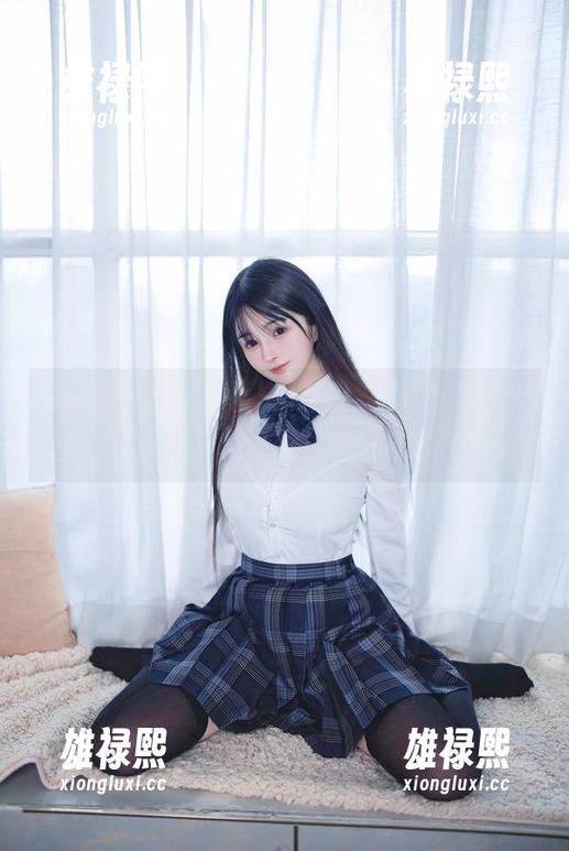失眠小宁 失眠小宁的透明写真更新,好像打开了一扇窗,让我又冷又想哭。