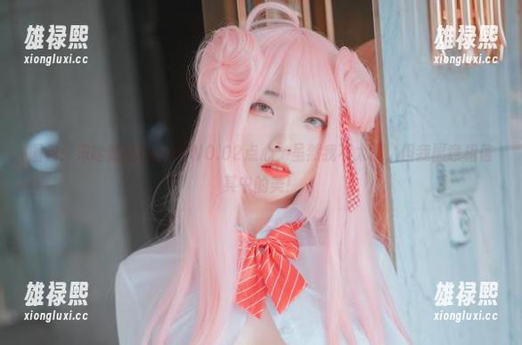 图包：宋哈娜的LoozyNO.02点心，虽然我不太懂，但我愿意相信其中的美！