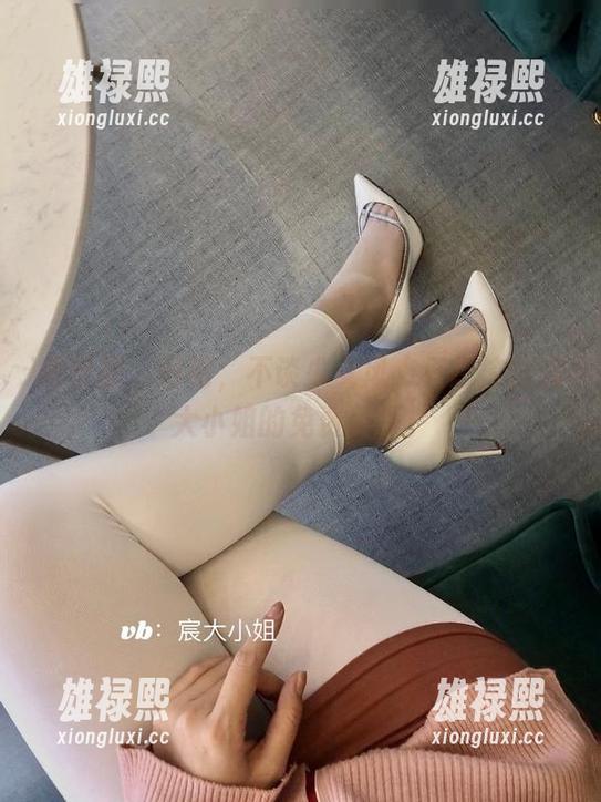 微密圈 - 好吧，不谈少女风，只想挖掘宸大小姐的免费资源。