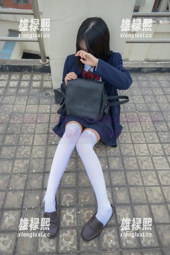 少女秩序 - 放心，小葵姐姐的定制图片绝对让你不想移开视线