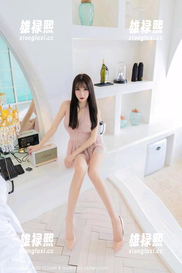 尤蜜荟 - 下载这个黄歆苑的体操服全集，期待她在体操场上的不同“运动”