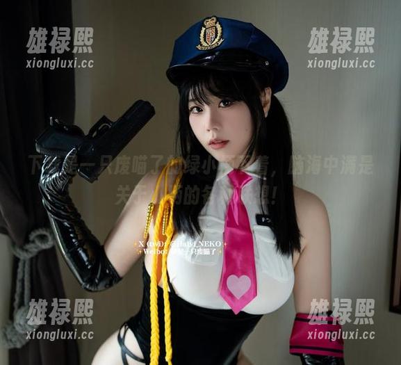 下载是一只废喵了的绿小柄下着，脑海中满是关于小柄的各种联想！