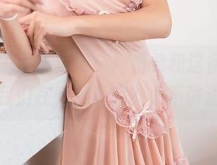 果团网 - 最新写真：周妍希和这条礼服，你以为我们在秀恩爱吗？太不讲道理了。