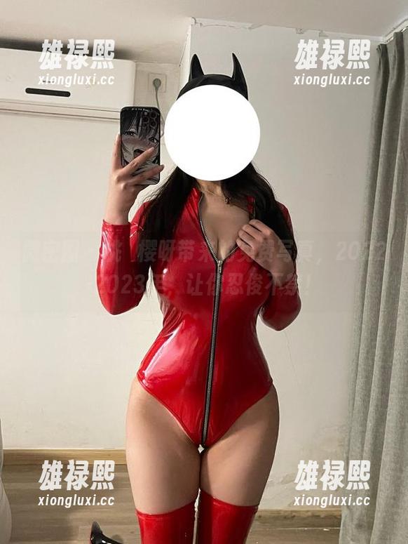 微密圈 - 桃沢樱呀带来的免费写真，2022-2023年，让你忍俊不禁！