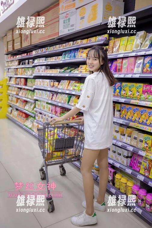 梦丝女神 - 雪馨的JK室内原图在线等你来探索，真心不骗