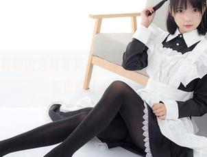 森萝财团 - 吸吸的定制写真——教室里的油亮肉丝“绫”JK站着也能让人想入非非