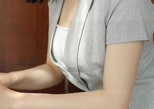 模范学院 - 姗姗就打奥特曼和她的灰丝：让人期待的背后，资源比你想象的更迷人。