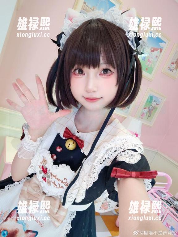 空姐？这是氧气罐旁的橙喵高清写真，哪里有错！