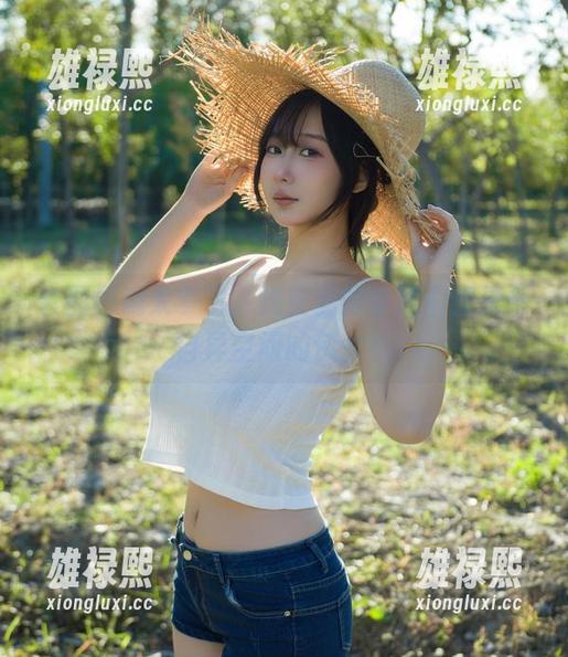 浅安安 套图暴漏太多了,浅安安的学妹们像是来自异空间的侠女!