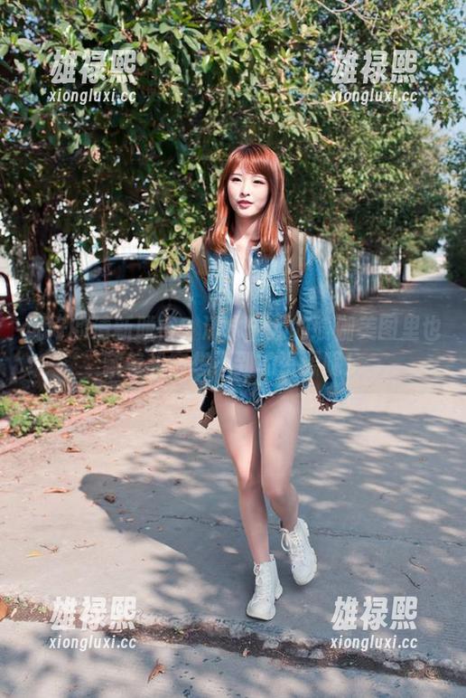 说好的清新脱俗？清水由乃的瑜伽美图里也藏着我意想不到的资源呢！