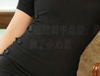 爱尤物 - 李浅浅在短裤中盘旋，图片里暗藏了小心思
