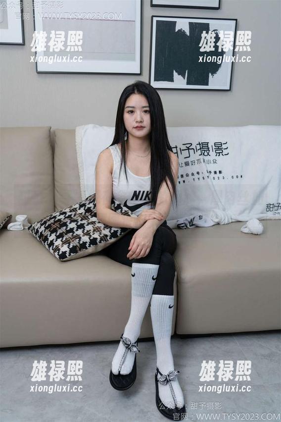 甜予摄影-澜澜 甜予摄影 - 深夜食堂里的澜澜,厚肉丝加持的原图道出万语千言!