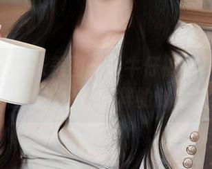 秀人网 - 一张美图一条牛仔裤，Olivia童安琪在线抛出不一样的时髦信息！