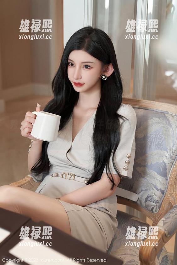 秀人网 - 一张美图一条牛仔裤，Olivia童安琪在线抛出不一样的时髦信息！